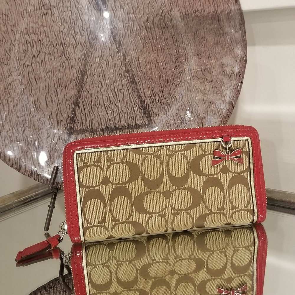 COACH Khaki & Red Accordion Wallet w/ bow charm